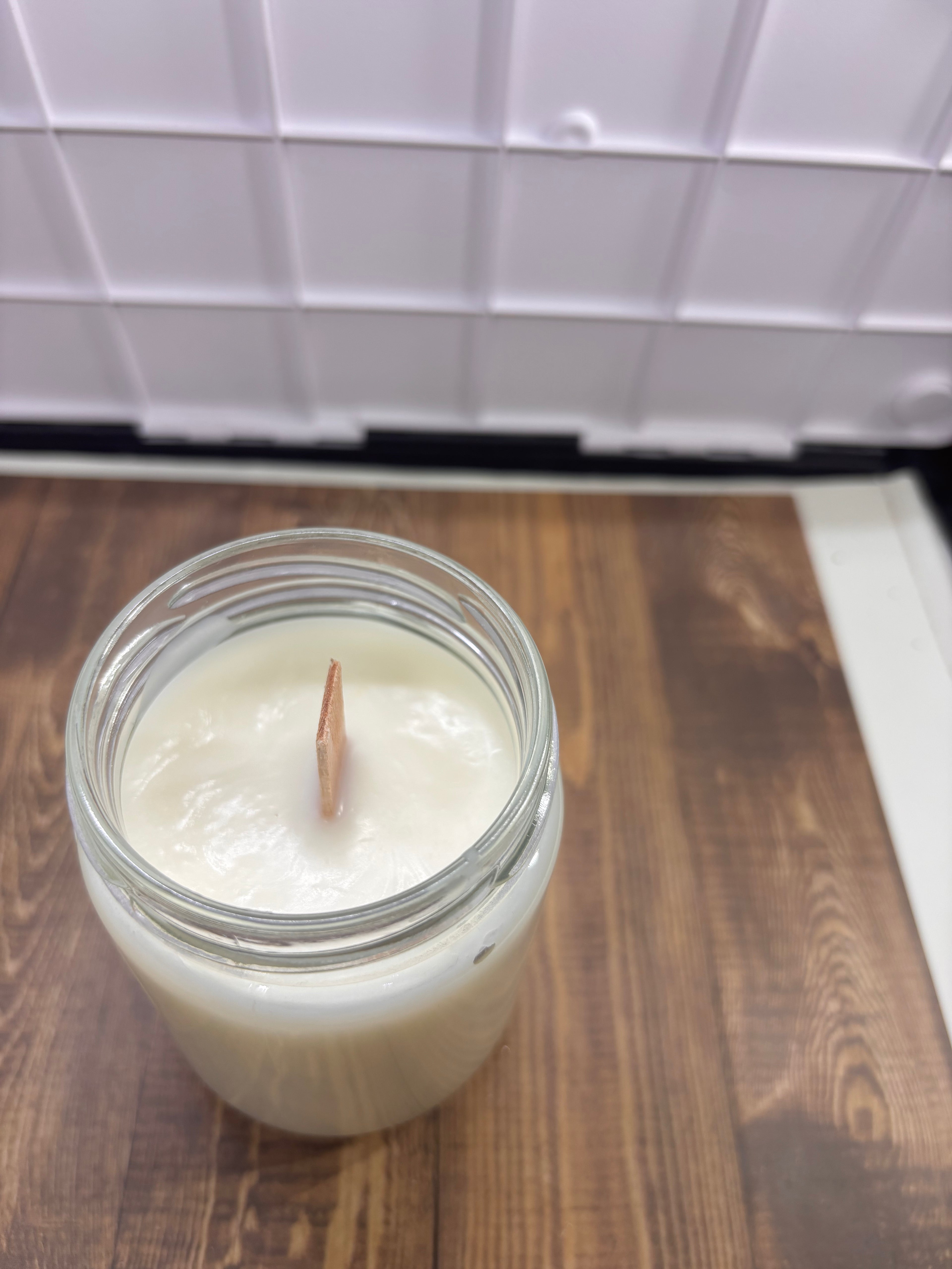 Vanilla Bean Wood Wick Soy Wax 8oz Candle